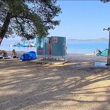 Lola * Pakoštane